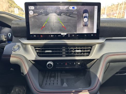 Used 2025 Ford Explorer ST image 16