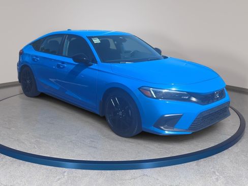 Used 2024 Honda Civic Sport image 3