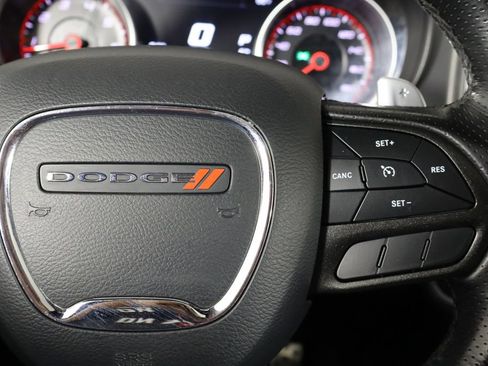 Used 2022 Dodge Charger Scat Pack w/ Dynamics Package RWD image 10