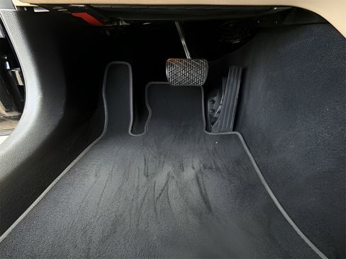 Used 2019 Mercedes-Benz C 300 C 300 image 25