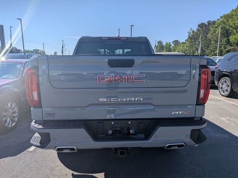 Certified 2025 GMC Sierra 1500 AT4 w/ AT4 Premium Package AWD/4WD image 8