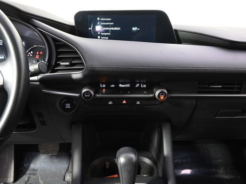 Used 2023 MAZDA MAZDA3 s image 27