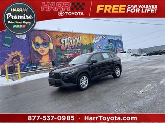 Used 2023 Toyota Corolla Cross L video 1