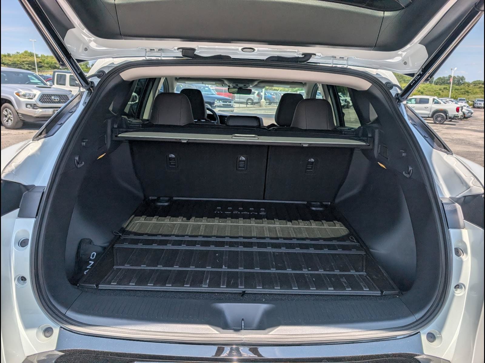 Used 2025 Nissan Murano Platinum w/ Cargo Package AWD/4WD image 20