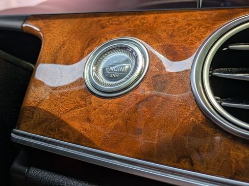 Used 2019 Mercedes-Benz E 300 image 29