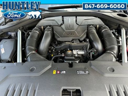 Used 2024 Genesis GV70 3.5T Sport w/ Sport Prestige Package image 9