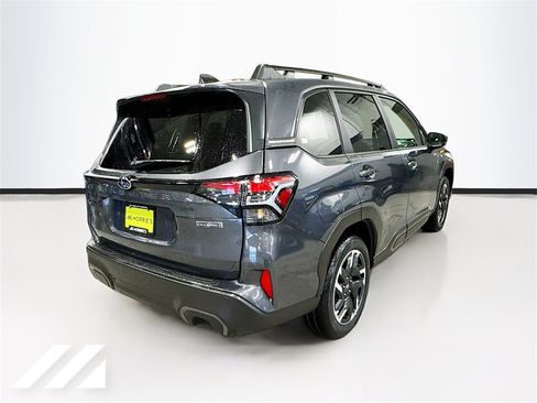 New 2025 Subaru Forester Limited image 5