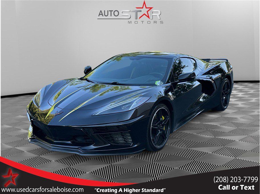 Used 2022 Chevrolet Corvette Stingray Coupe w/ Z51 Performance Package RWD image 1