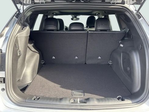 New 2026 Jeep Compass Trailhawk w/ Sun, Sound & Navigation Group image 34