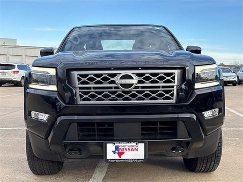 Used 2023 Nissan Frontier SV w/ Midnight Edition Package image 3