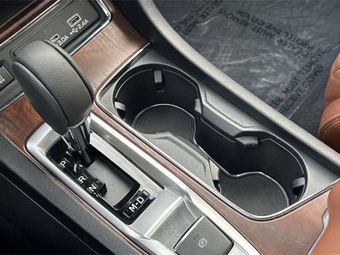 Used 2024 Subaru Ascent Touring w/ Popular Package #2 image 27