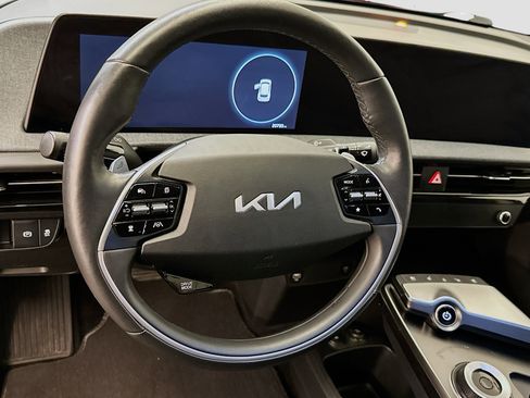 Used 2023 Kia EV6 Wind w/ Wind Technology Package AWD/4WD image 18