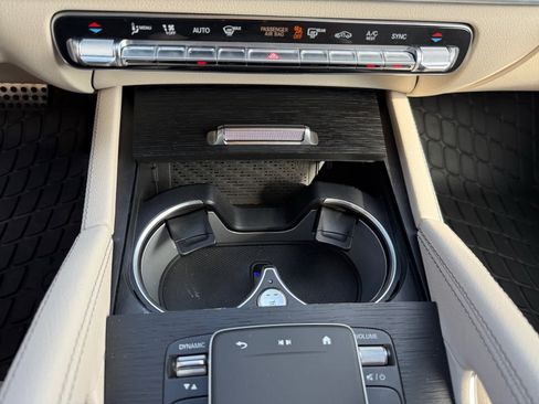 Certified 2025 Mercedes-Benz GLS 450 4MATIC image 22