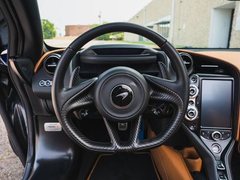 Used 2022 McLaren 765LT RWD image 41
