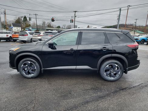 New 2026 Nissan Rogue SV image 5