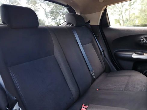 Used 2013 Nissan Juke SV FWD image 14