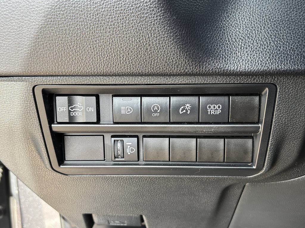 Used 2022 Toyota Tundra SR5 AWD/4WD image 22