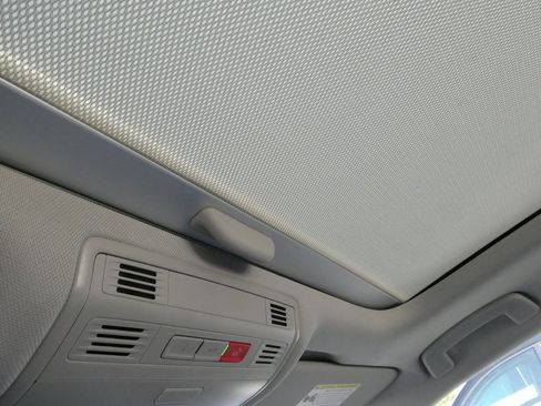 New 2025 Volkswagen Jetta SE image 21