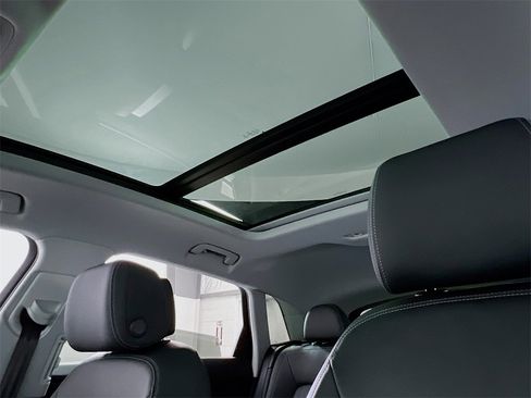 Certified 2022 Audi e-tron Premium Plus w/ Premium Plus Package image 14