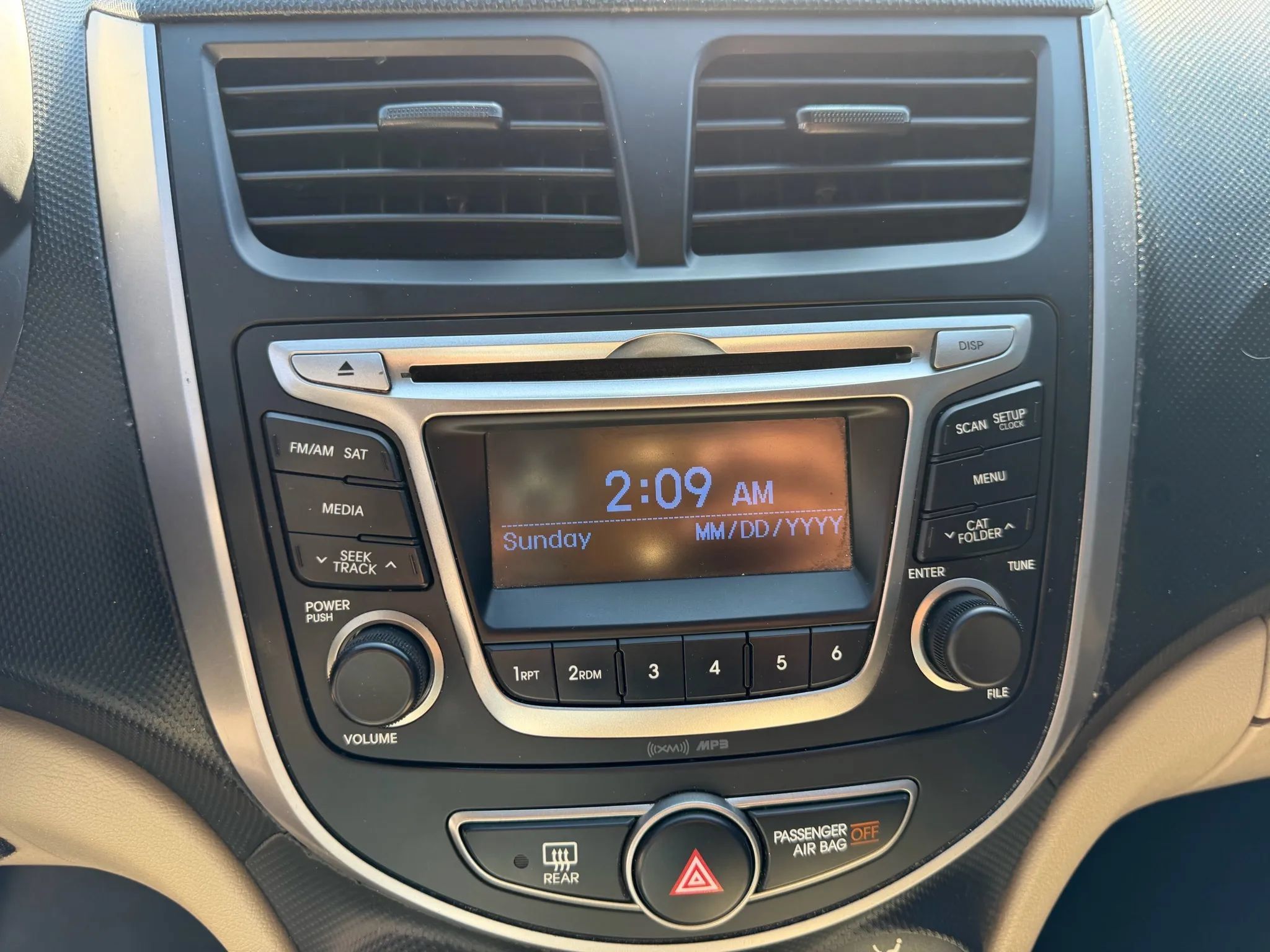 Used 2016 Hyundai Accent SE FWD image 41