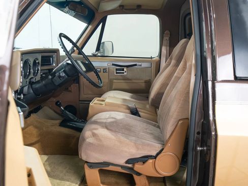 Used 1988 Chevrolet Blazer 4WD image 58