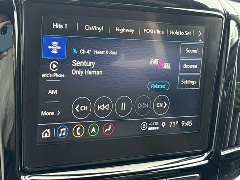 Used 2024 Chevrolet Traverse Premier w/ Redline Edition FWD image 34