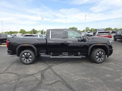 New 2026 GMC Sierra 3500 Denali w/ Denali Reserve Package AWD/4WD image 28