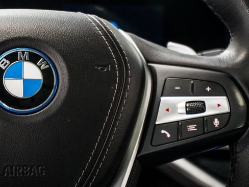 Used 2024 BMW X5 xDrive50e AWD/4WD image 17