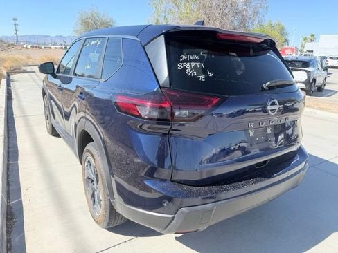 Used 2024 Nissan Rogue SV FWD image 6