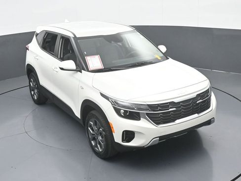 Used 2024 Kia Seltos LX image 52