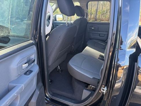 Used 2024 RAM 1500 Classic SLT image 7