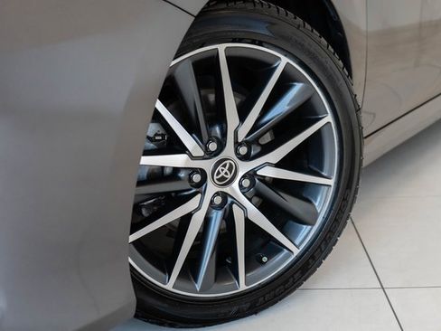 Used 2023 Toyota Camry XLE image 2