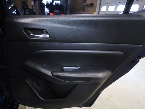 Used 2022 Nissan Altima 2.5 SR image 16