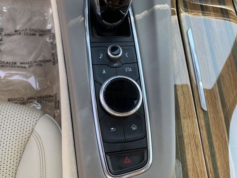 Used 2021 Cadillac Escalade Sport Platinum image 29