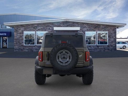 New 2025 Ford Bronco Badlands w/ Sasquatch Package AWD/4WD image 5
