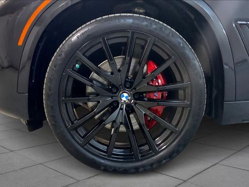 Used 2022 BMW X5 xDrive40i w/ M Sport Package image 10