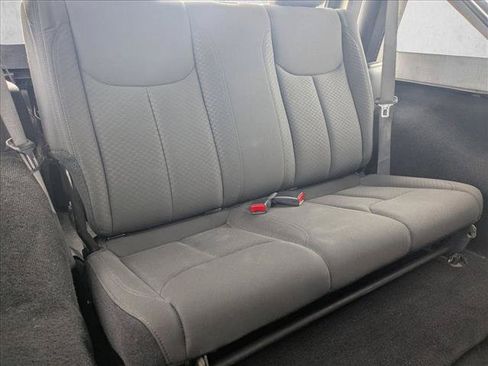 Used 2017 Jeep Wrangler Sport w/ Connectivity Group AWD/4WD image 18