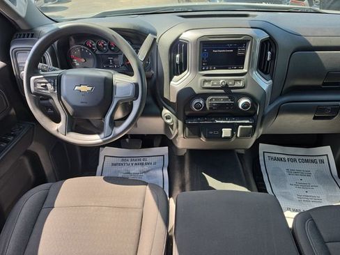 Used 2022 Chevrolet Silverado 1500 Custom image 14