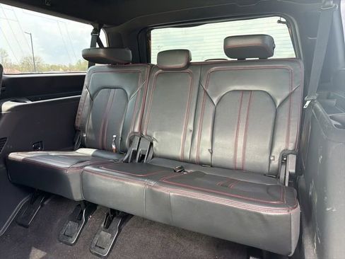 Used 2022 Ford Expedition Max Limited AWD/4WD image 9
