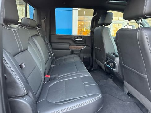 Used 2020 Chevrolet Silverado 2500 High Country w/ Technology Package image 5