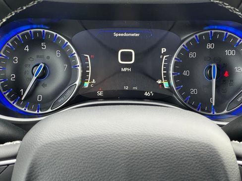 New 2026 Chrysler Pacifica Select AWD/4WD image 15