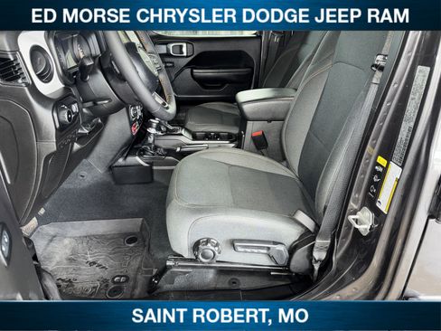 Used 2024 Jeep Wrangler Unlimited Sport AWD/4WD image 25