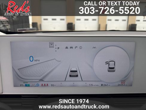 Used 2024 Hyundai Ioniq 5 SE image 3