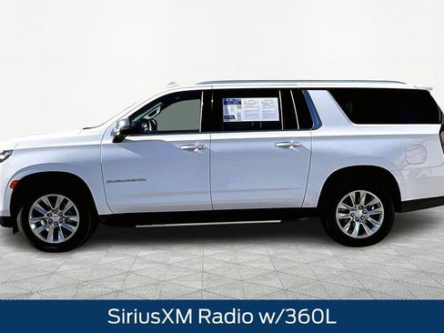 Used 2023 Chevrolet Suburban Premier image 6