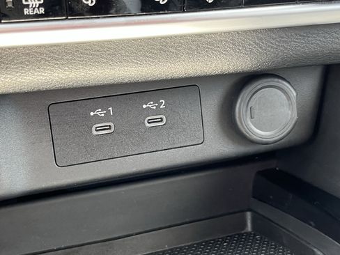 Used 2024 Nissan Rogue SV AWD/4WD image 24