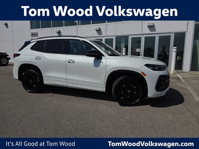 Certified 2025 Volkswagen Tiguan SE R-Line