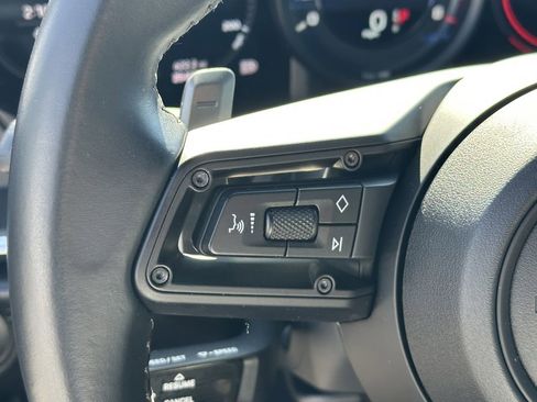 Used 2022 Porsche 911 Carrera image 21