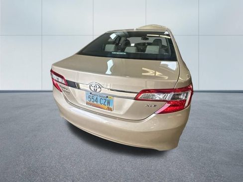 Used 2012 Toyota Camry XLE FWD image 5