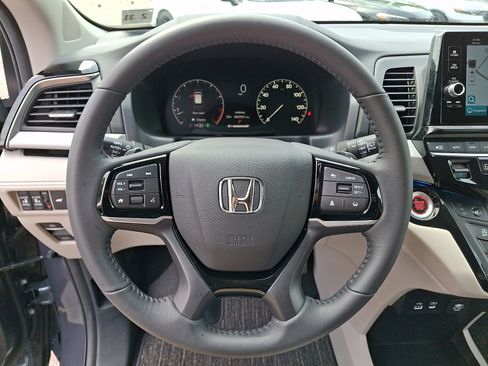 Used 2026 Honda Odyssey Touring image 20
