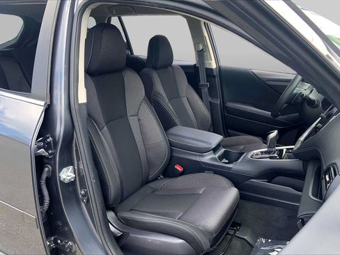 Used 2025 Subaru Outback Premium AWD/4WD image 9